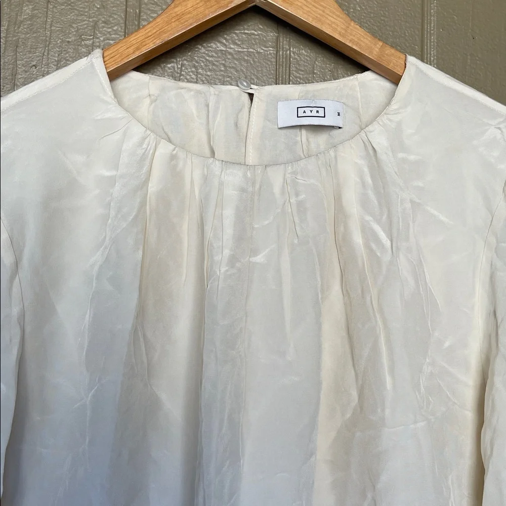 Ayr silk blend plissed Puff 3/4 Sleeve Blouse in cream size M